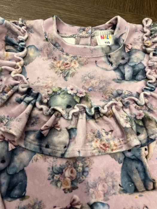 Bluza welurowa Taniko rozmiar 110 słoniki