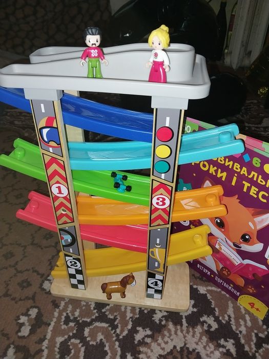 Гірка для машинок