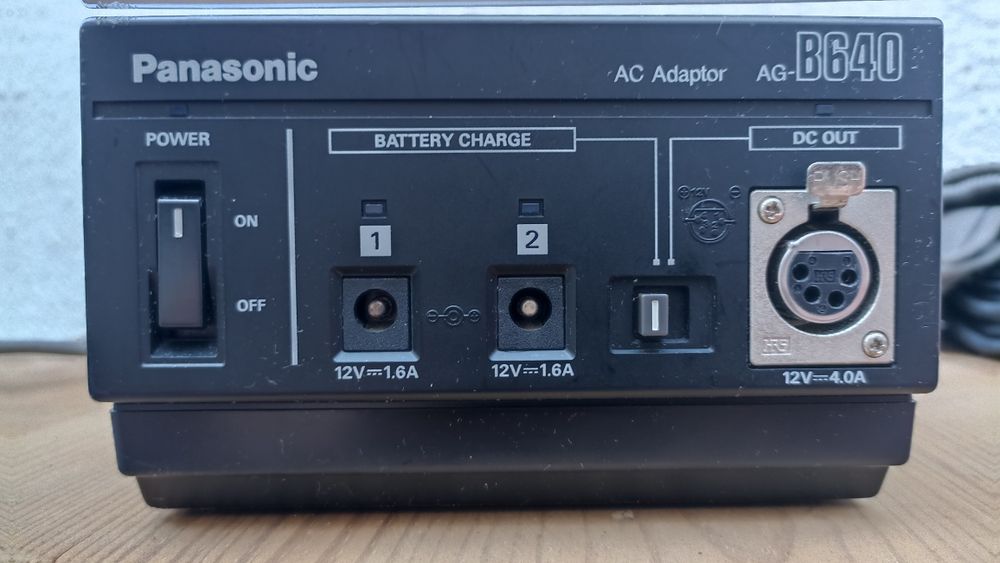 Carregador/ alimentador Panasonic