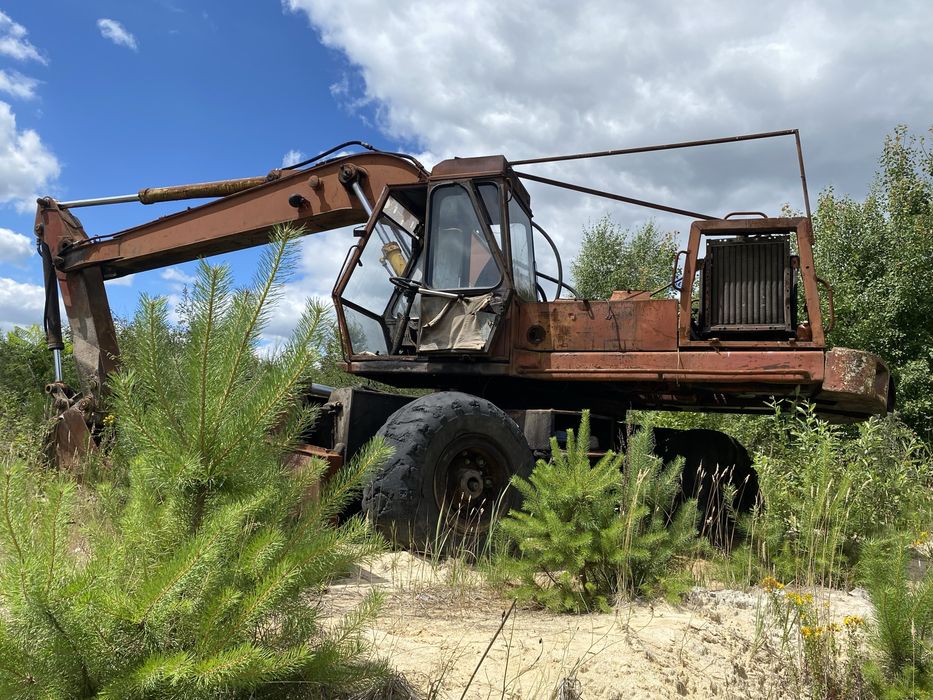 Продам екскаватор 4321