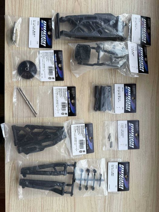 RC samochód Truggy Mugen Seiki MBX7TR eco kit + części