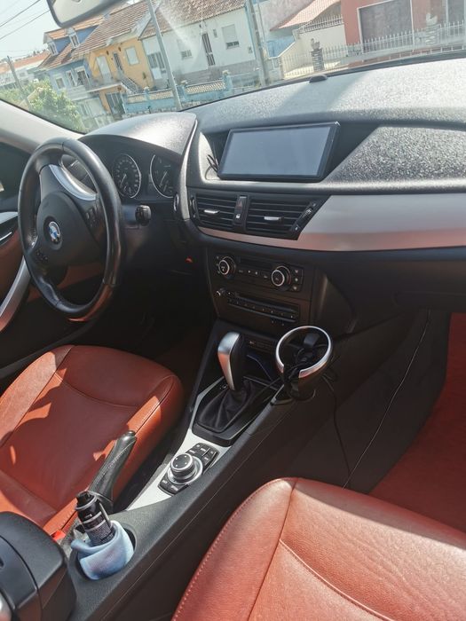 BMW X1 18d automático