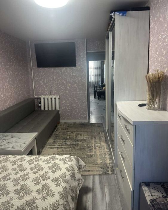 Продаж 2-к квартири в новобудові з власним паркомісцем. Техніка, меблі