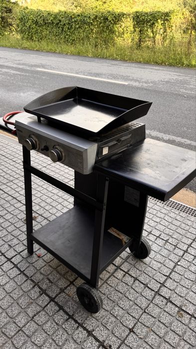 Grelhador de chapa a gás
