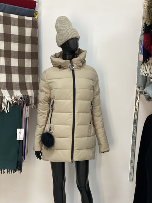 Куртка зима модна жіноча нова тепла красива 42 46 48