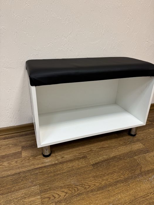 Продам поличку для взуття