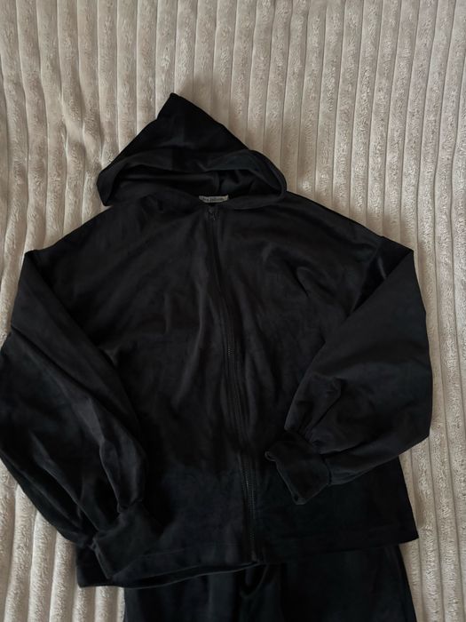 Жіночий велюровий спортивний костюм