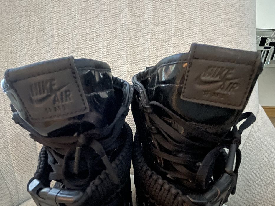 Nike Air Force 1 SE Premium czarne skora 39