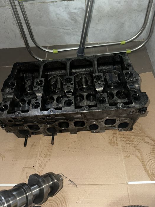 Cabeça com válvulas + árvore de cames TDI PD – PD130 / PD150