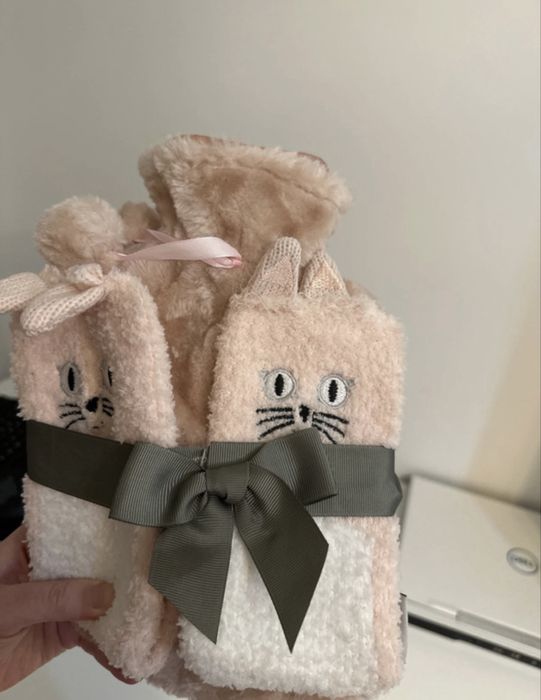 Nowy termofor ze skarpetkami marki Eloy