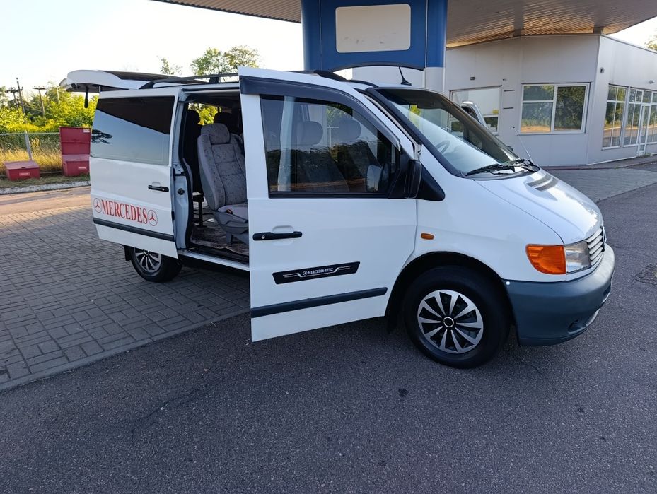 Продам Mercedes Vito пасажир 2.2 дизель.