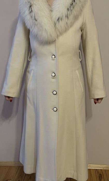 Пальто з натуральним хутром