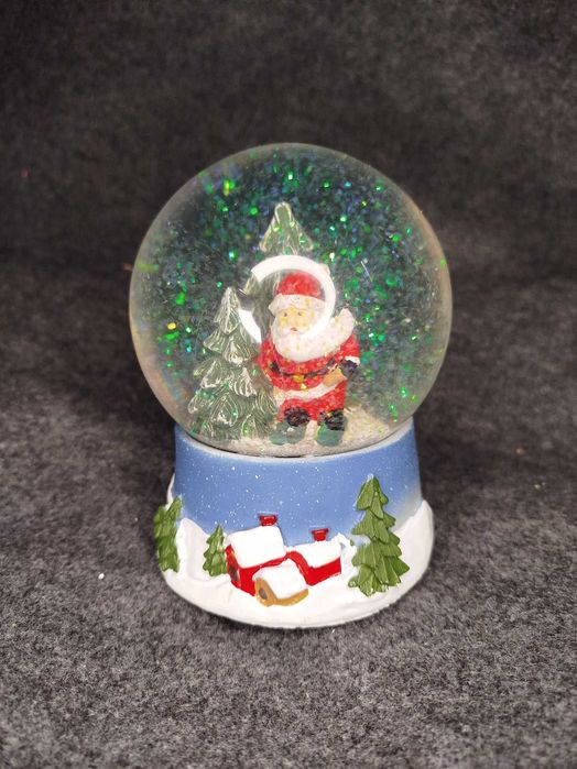 świąteczna Kula śnieżna Mikołaj z pozytywką wys 13cm