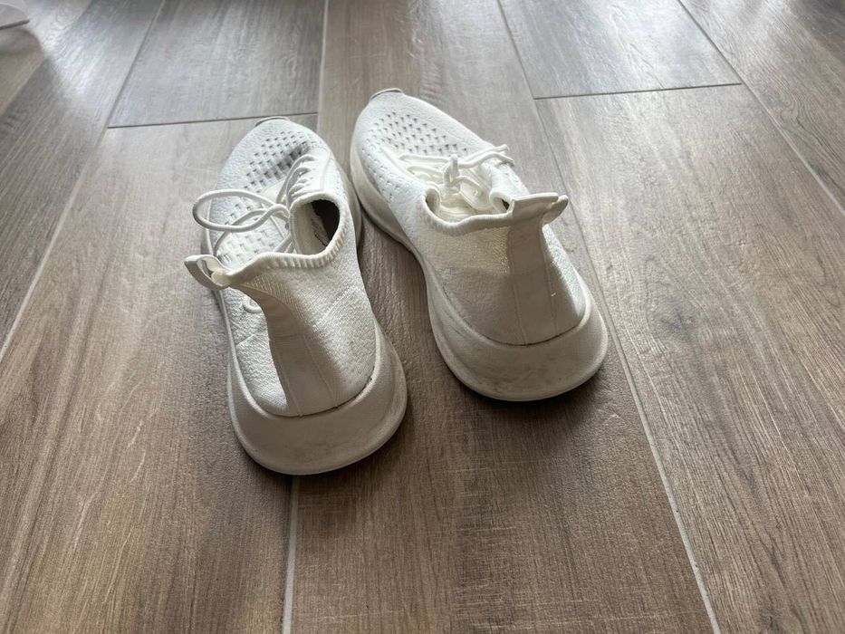 Sprzedam sneakersy New Yorker, rozmiar EU 44