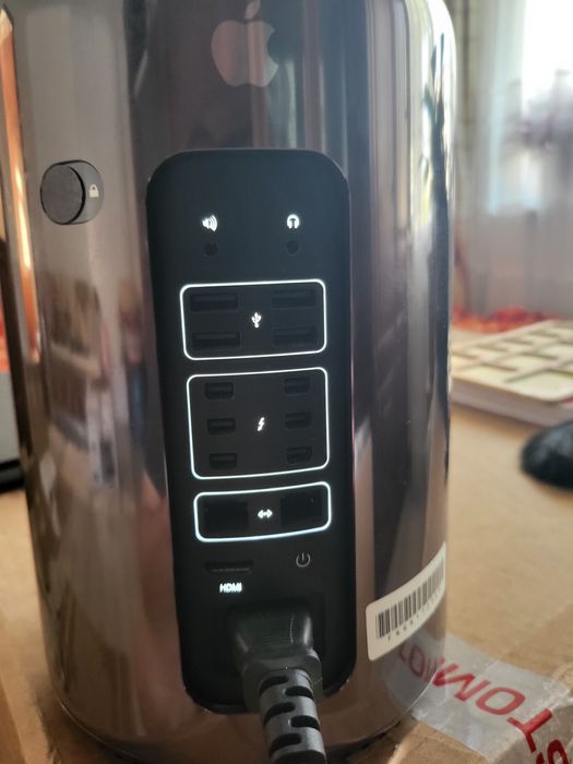Apple MacPro 6.1 AMD D700 x2 32Gb/1Tb