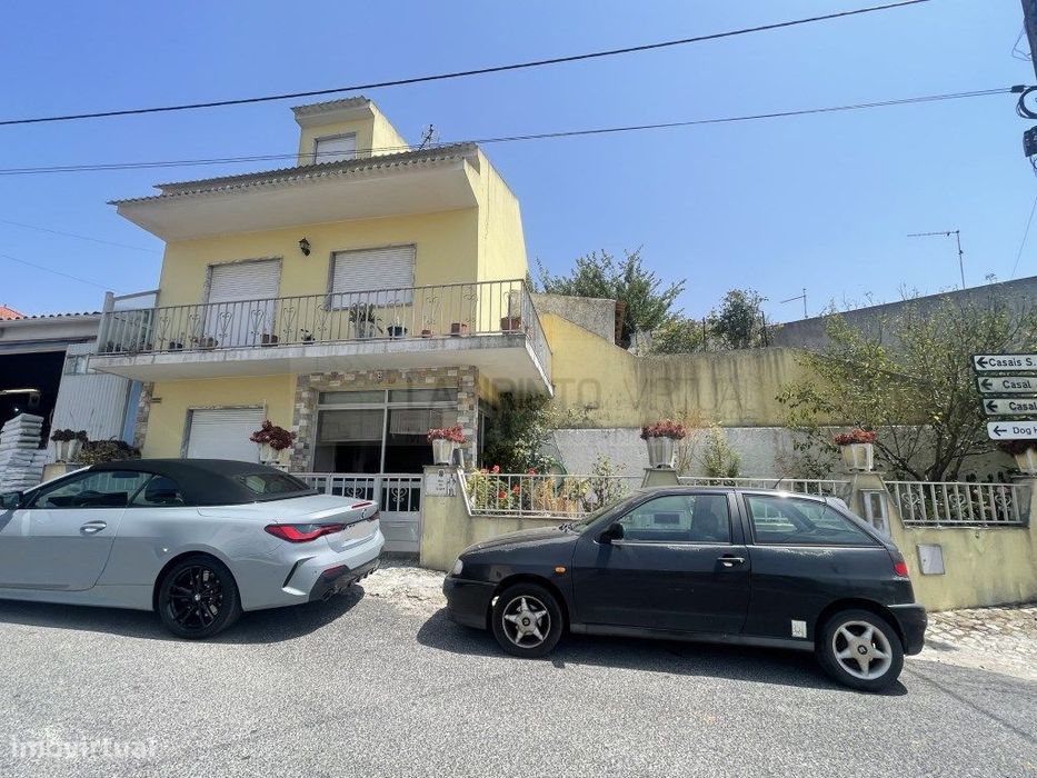 Vende-se Moradia V3 no Vimeiro - Lourinhã.