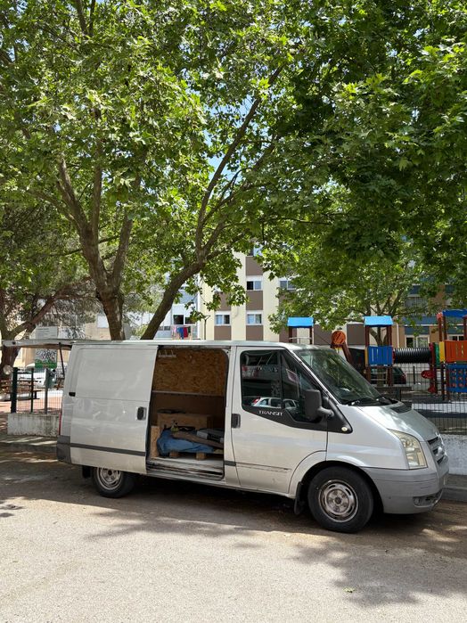 Alugo Carinha - Ford Transit Van