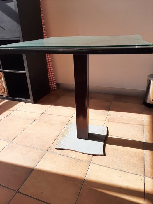 Mesas para cafés com vidro duplo