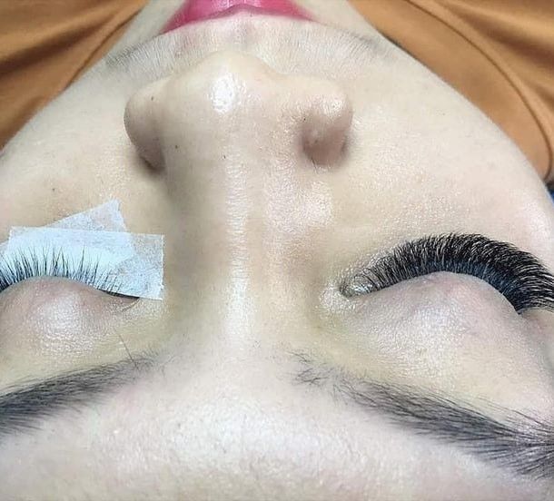 Trabalho com unhas,pestanas e Micropigmentação