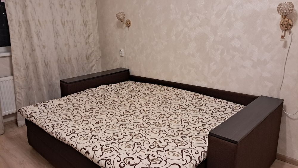 Сдам Свою однокімнатну, 40 м²,  Варшавський квартал, Виноградар,