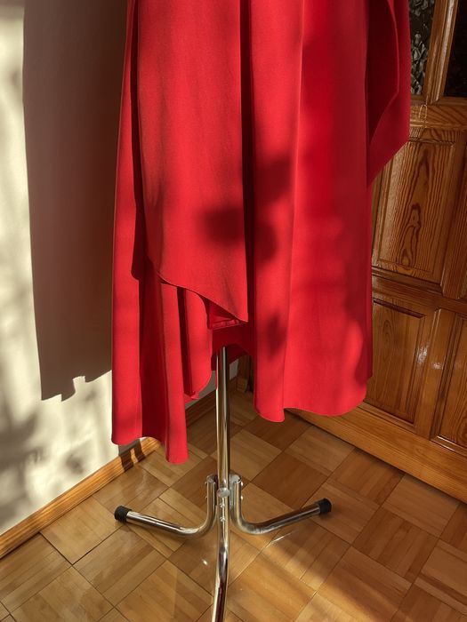 Elegancka czerwona kopertowa sukienka Sander XL na wesele komunię