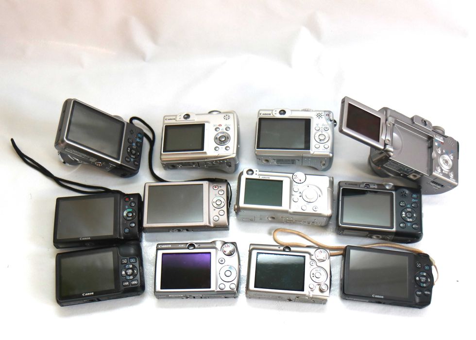 12 máquinas fotográficas compactas avariadas - Pack 2 - reservado