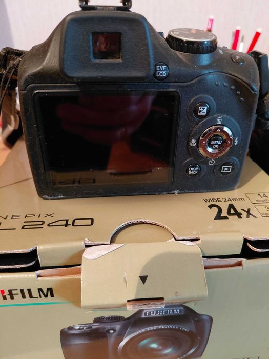 Фотокамера Fujifilm finepix sl240
