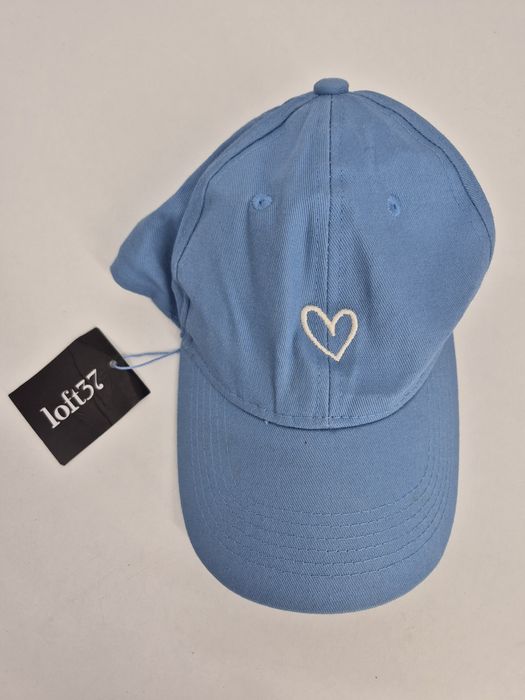 niebieska czapka z daszkiem nowa loft37