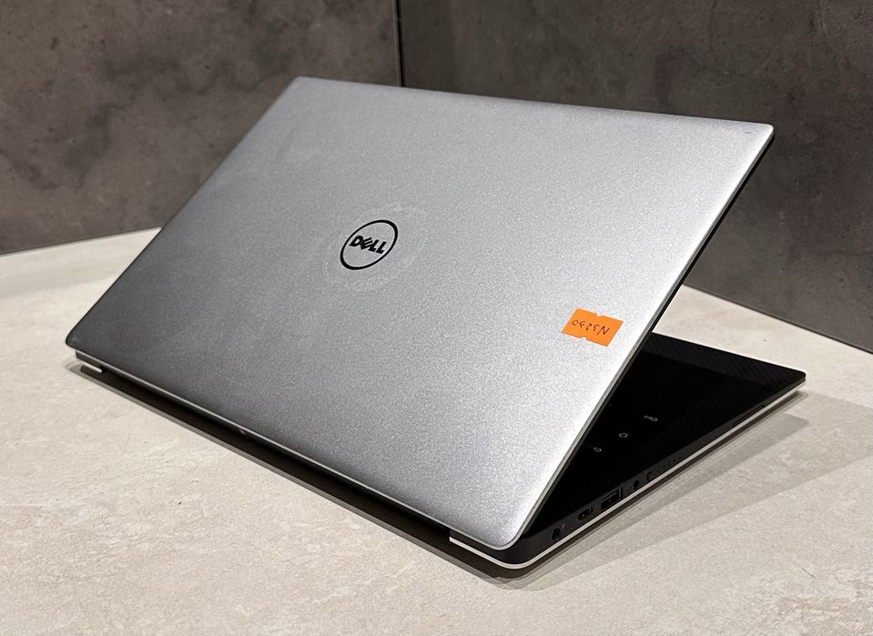 Ноутбук Dell XPS P54G 14" сенсорний 16/256GB SSD і7-7500! N3290