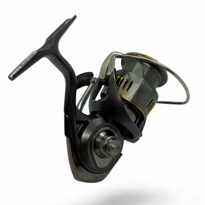 Daiwa 23 Airity 3000 LT Риболовна котушка для спінінгу