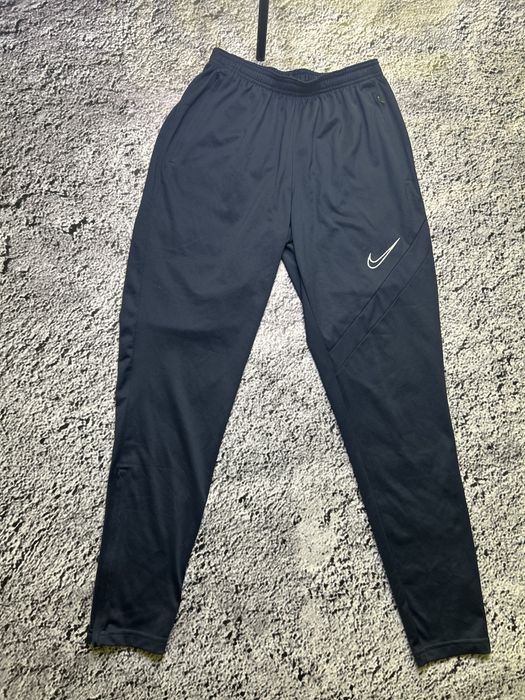 Спортивні штани Nike Dri-Fit