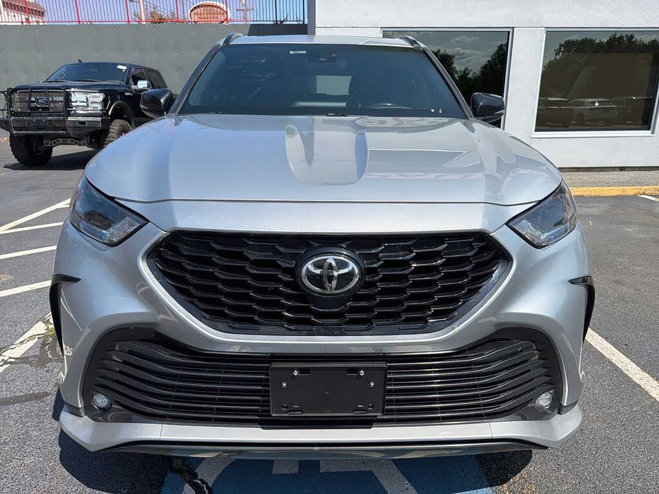 Toyota Highlander      2021