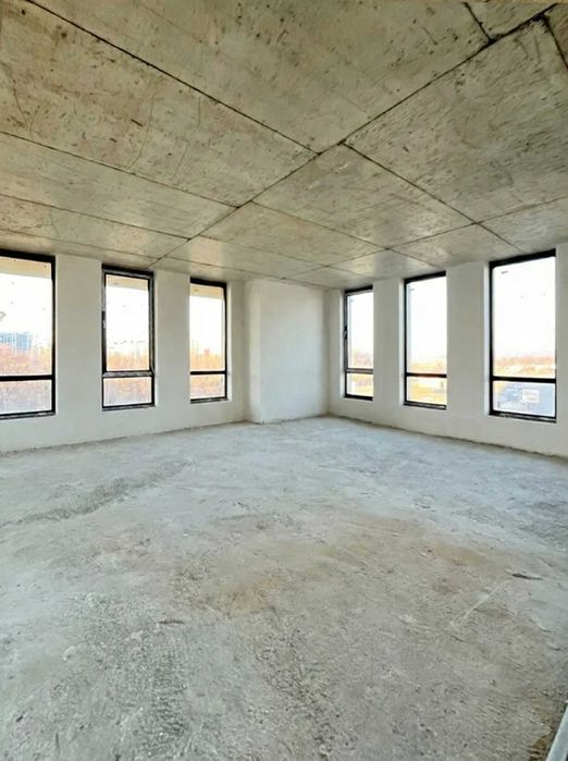 Оренда великого офісу з видом на ріку в Бізнес центрі "Picasso" Пікасо