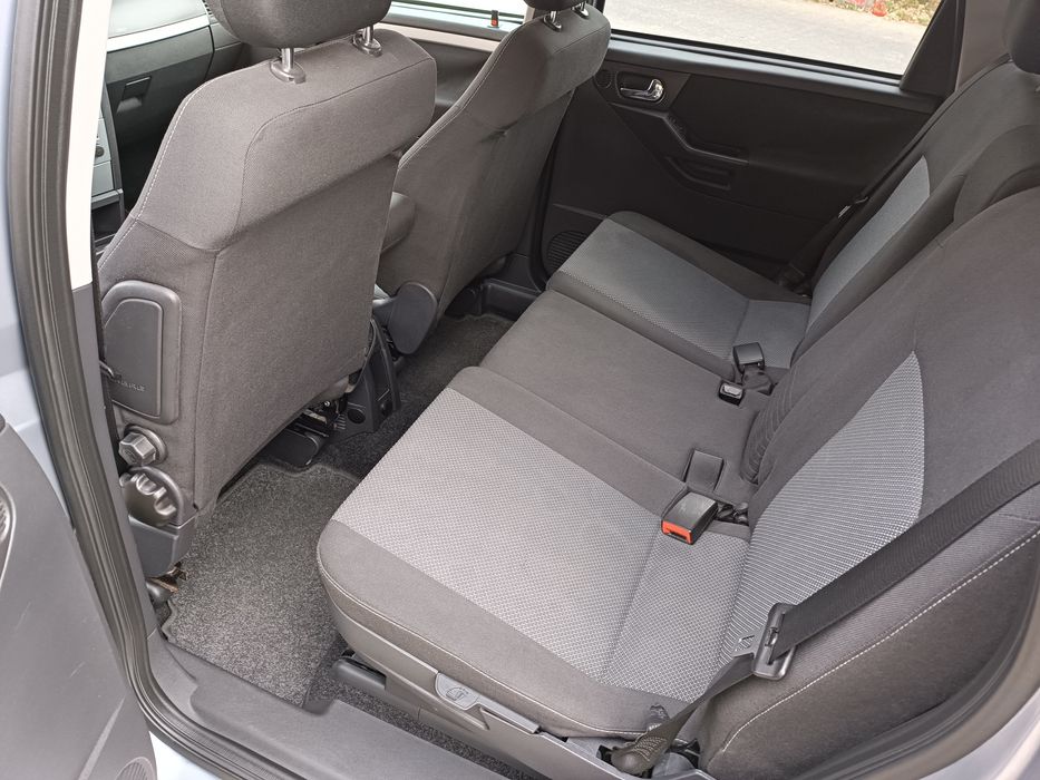 Opel Meriva Lift 1,6 Lpg super stan bez wkładu.Polecam.