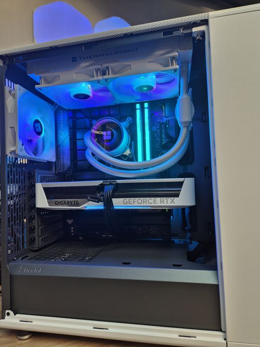 Gaming PC i7 14700 TUF Z790 32GB 1TB RTX 5070 Win 11 Pro