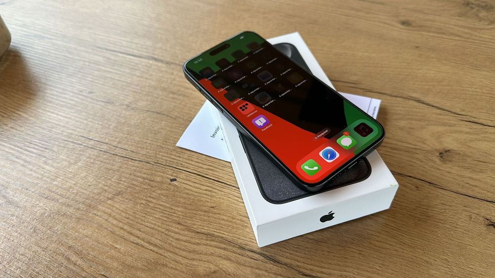 Vendo iPhone 15 Pro 128Gb Livre Preto Fatura Garantia