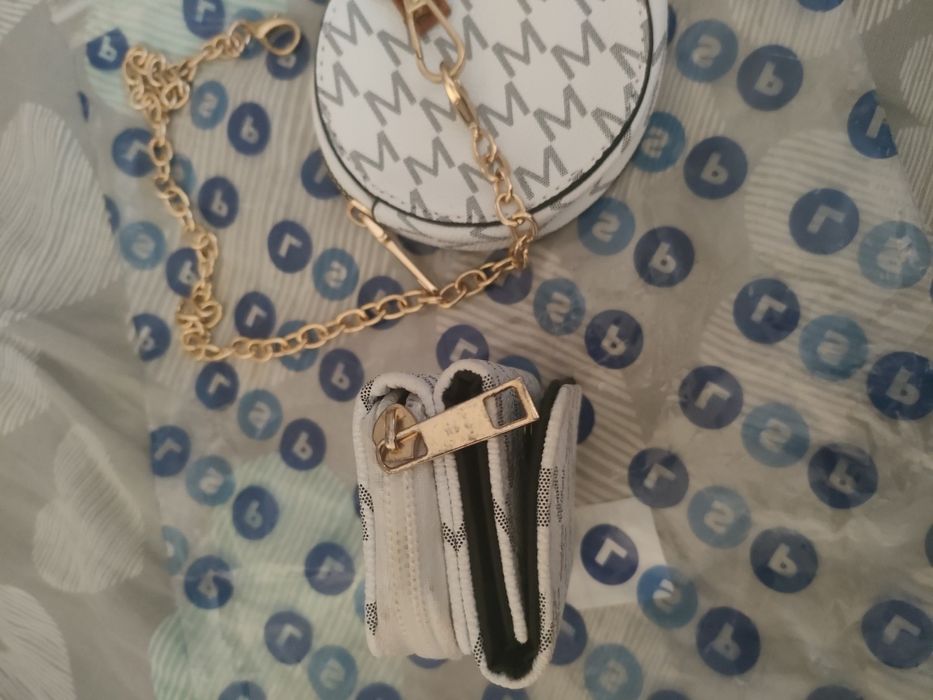 Portfeliki 2szt.małe z łańcuszkiem.