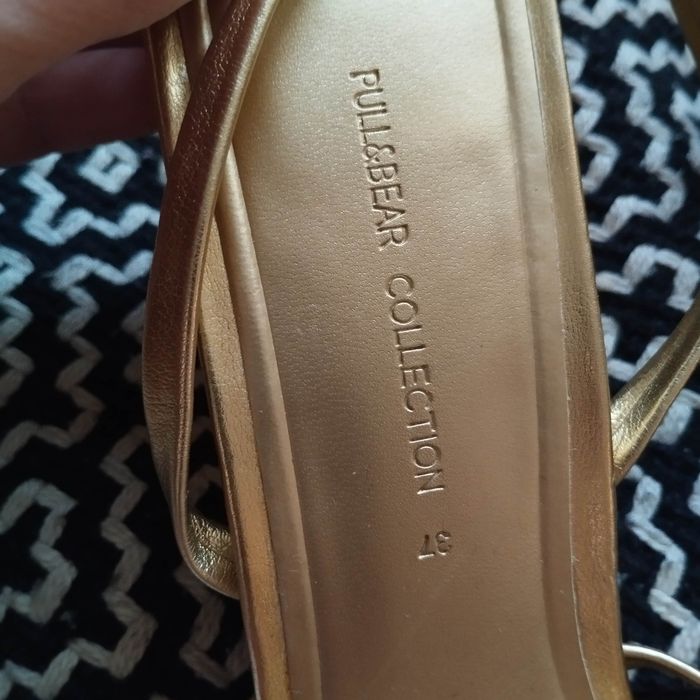 Złote sandały pull and bear r. 37 nowe