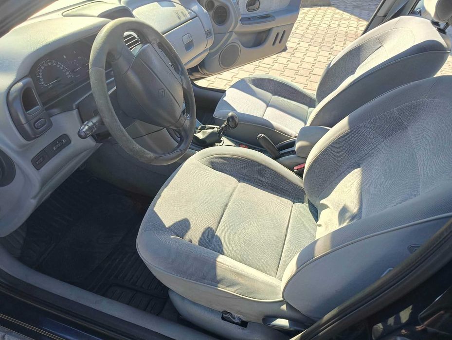 Renault Laguna 1.6 16V B+G