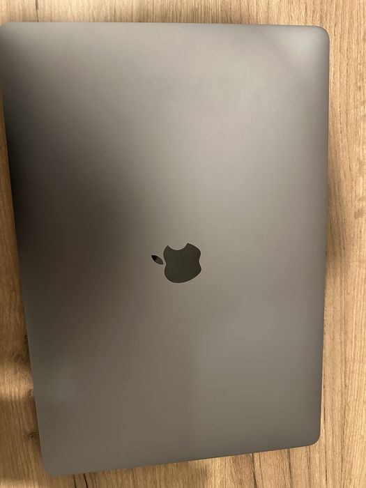 MacBook Pro (15 polegadas, 2019)