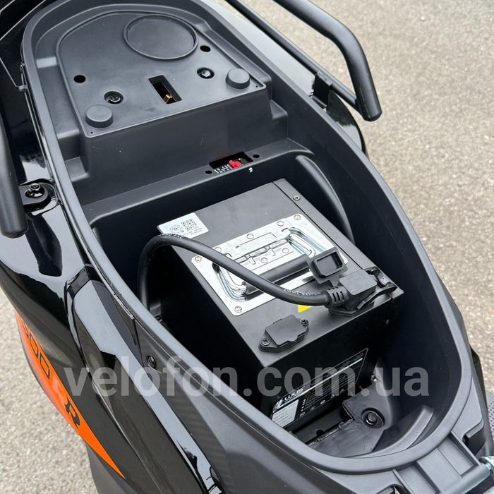 Електроскутер Corso SPEEDFIRE 2500W 72V/30Ah • пробіг до 86 км