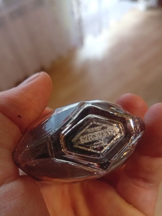 Giorgio Armani Diamonds Violet 30ml edp UNIKAT perfumy
Flakon ma 30ml