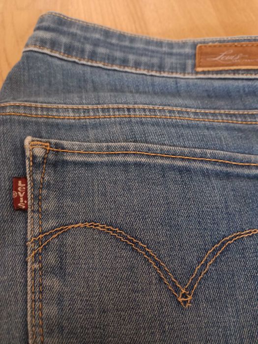 Dżinsy Levis damskie