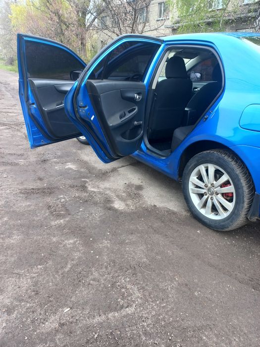 Продам тойоту королу