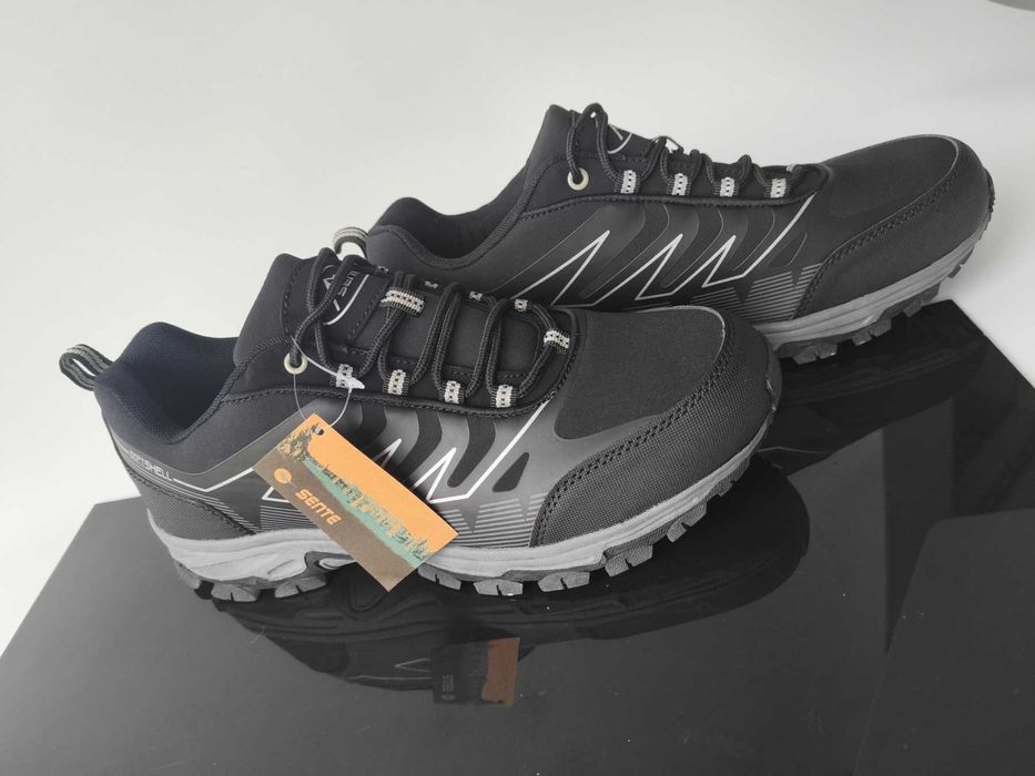 Okazja Stylowe buty męskie czarne nowe sportowe wiązane 44