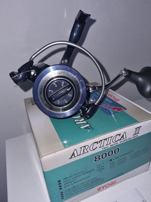 Carreto Ryobi Arctica ll 8000