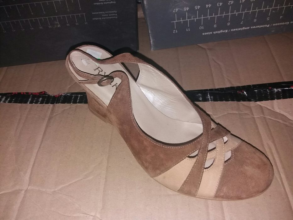 Ryłko rude brązowe koturny platformy zamszowe skóra z palcami 36