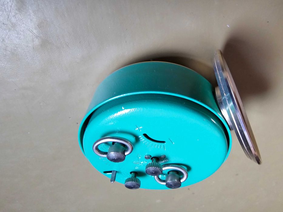 Механічний Годинник будильник (Слава.) 11 каменів часы Slava 5671 СССР