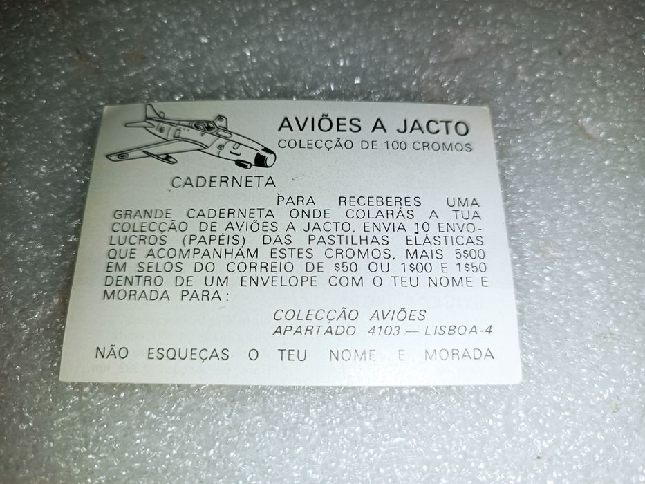 87 antigos cromos das chicletes Piratas "Aviões a Jacto"