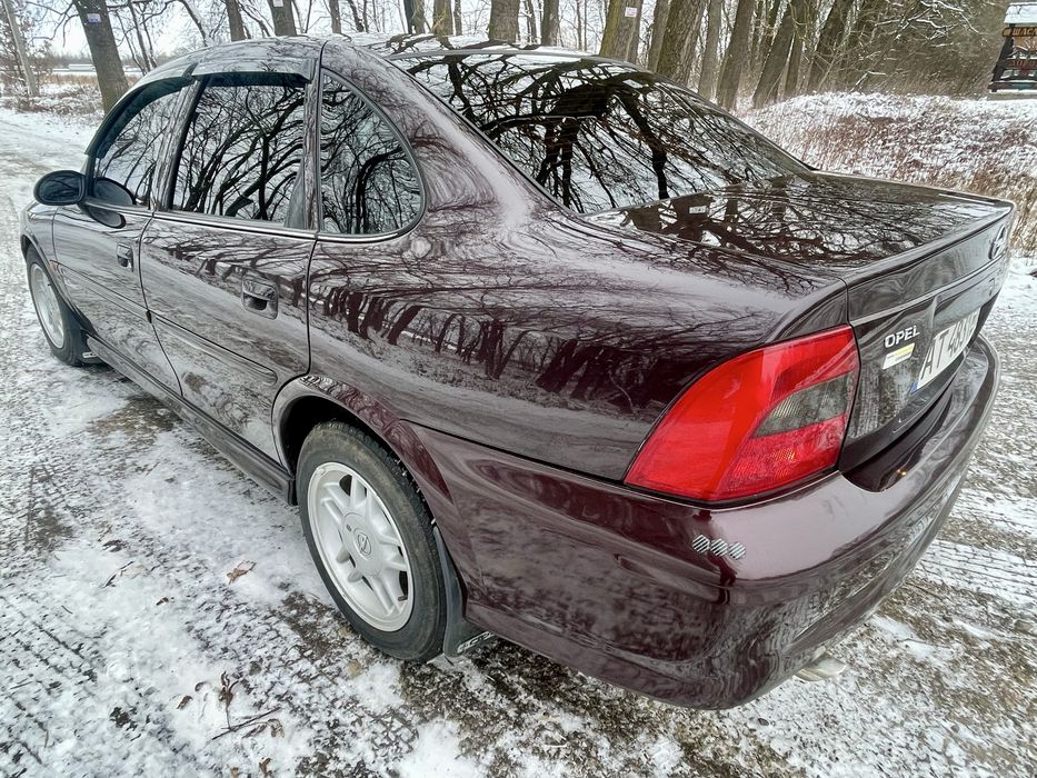 Продам Opel Vectra 1.6 16v